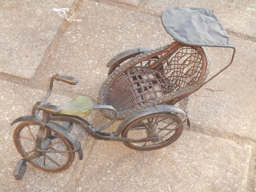 Jouet ancien poupé métal - ancien,